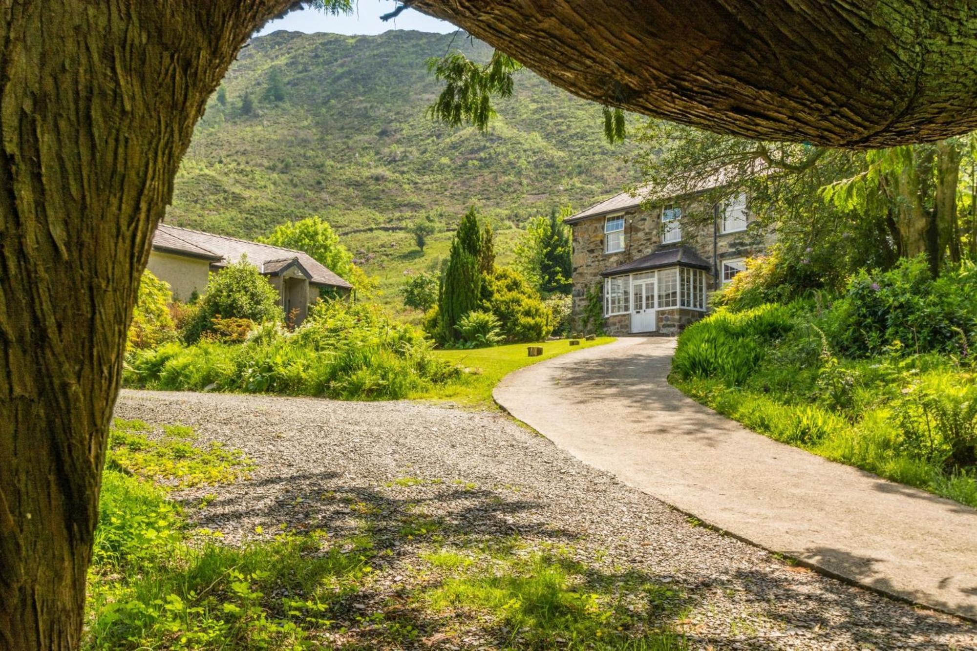 Отель Sygun Fawr Country House Бетгелерт Экстерьер фото